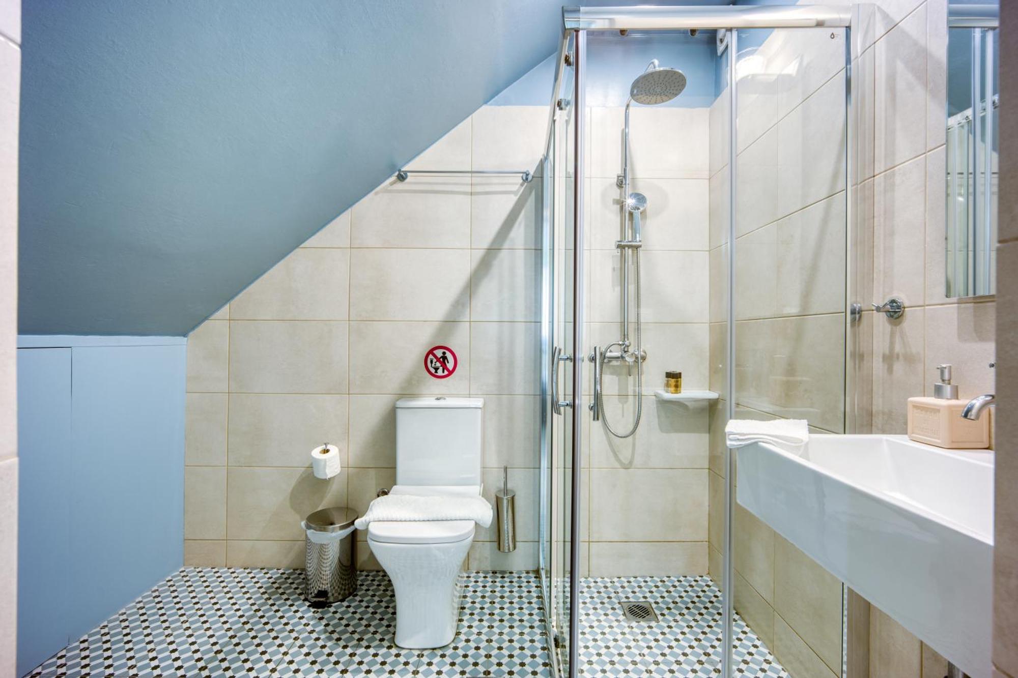 Bentzi...Boutique Apartment 1, Classic Double With Kitchenette, 2 Guests Ateny Zewnętrze zdjęcie