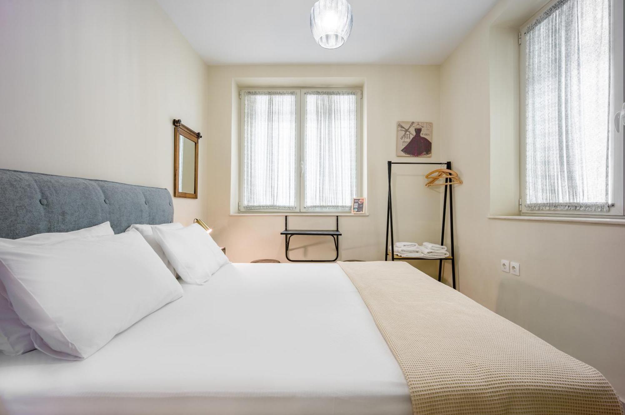 Bentzi...Boutique Apartment 1, Classic Double With Kitchenette, 2 Guests Ateny Zewnętrze zdjęcie